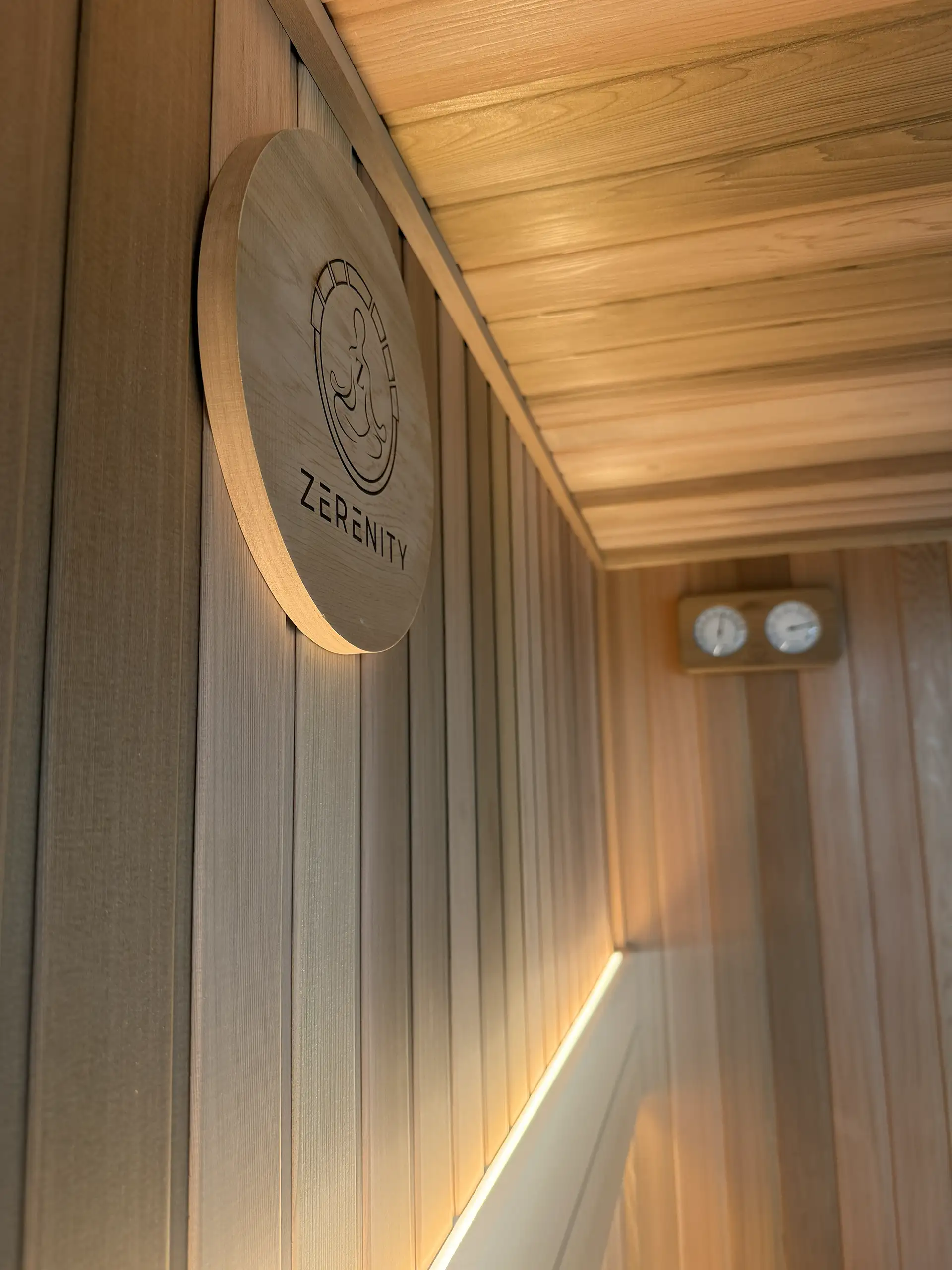 Custom cedar sauna built by Zerenity